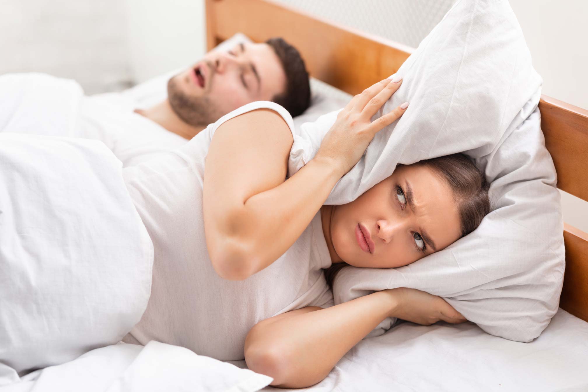 Snoring and disturbed sleep linked to sleep apnoea symptoms